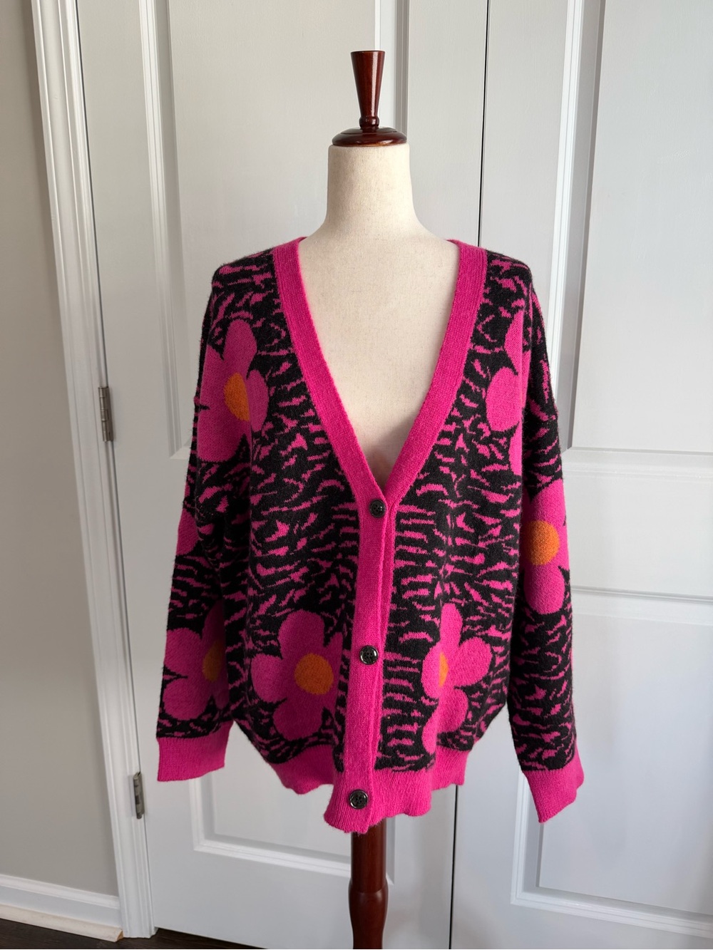BiBi Women’s Fierce Floral & Stripes Button Cardigan Black Pink NWT Size Medium
